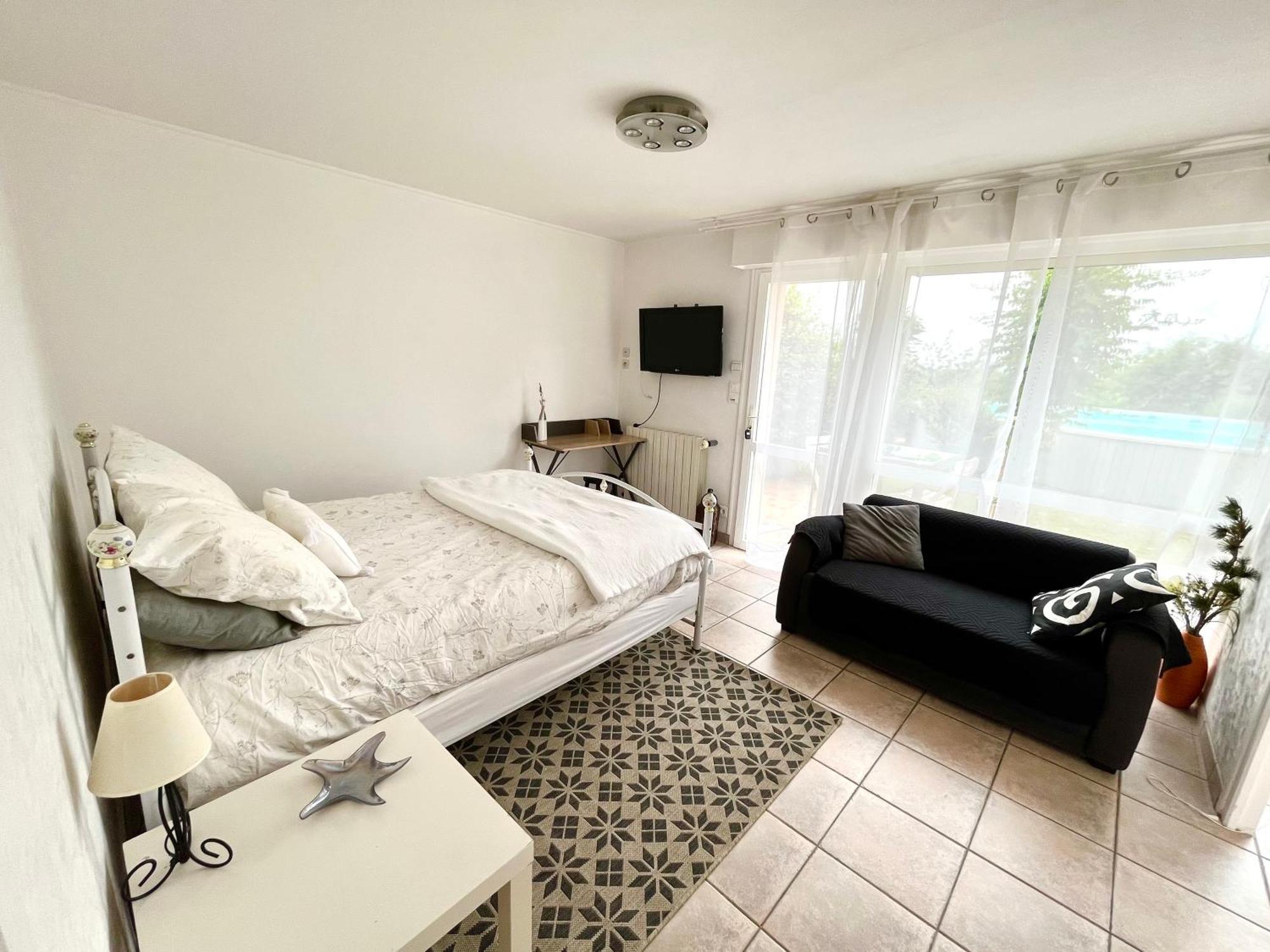 Chambre Avec Vue La Roche-Chalais Экстерьер фото